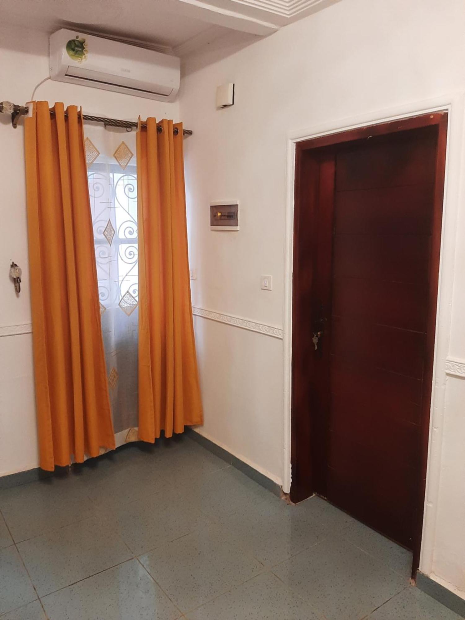 Residence P P M Odza Yaoundé Екстериор снимка